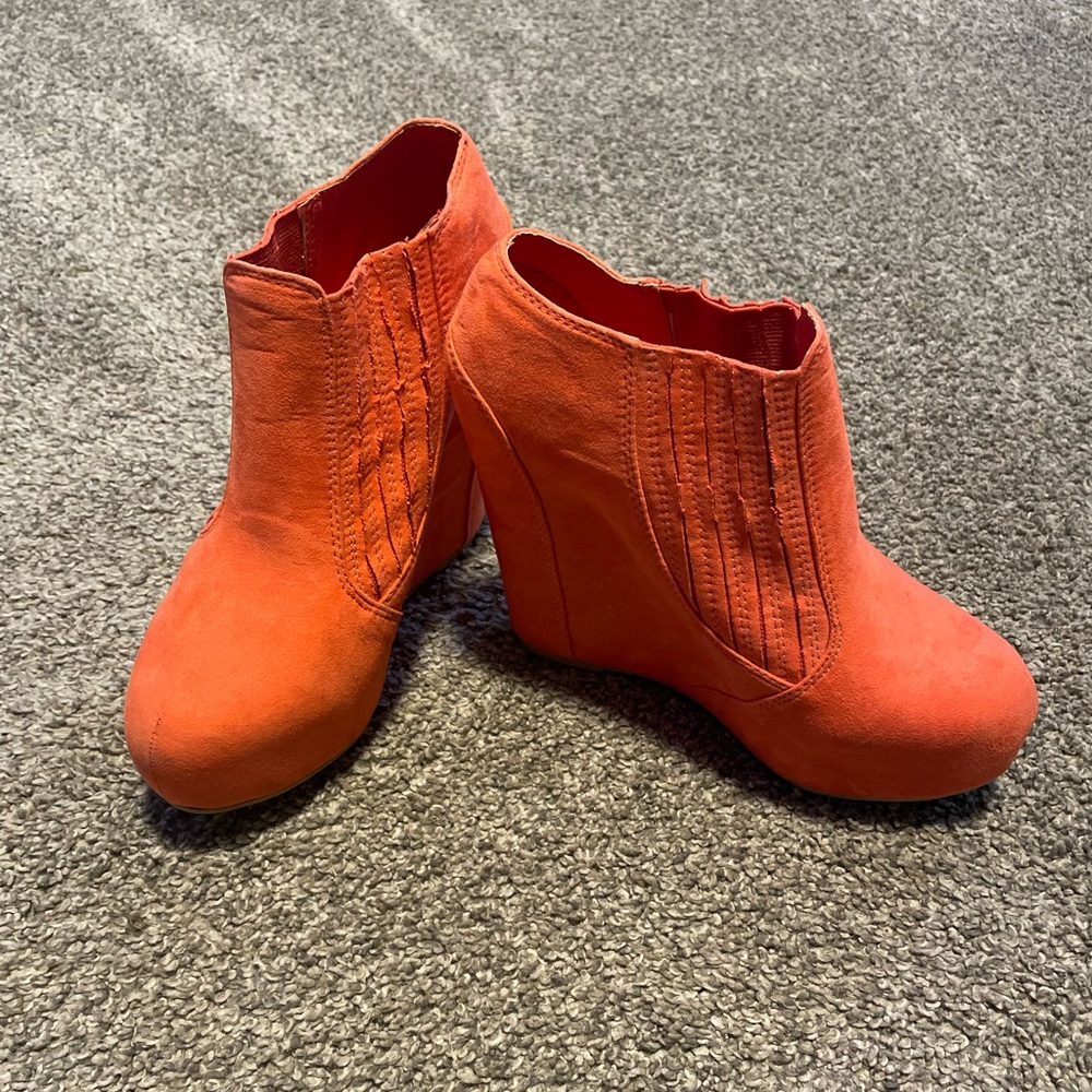 Qupid platform booties
